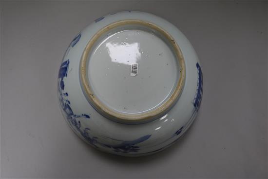 A 17th century Chinese blue and white Romance of The Western Chamber bowl, D.28cm